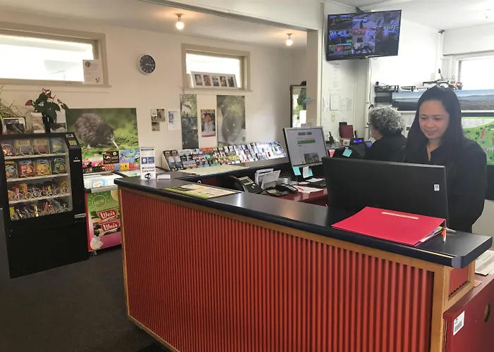 罗托鲁阿温泉假日公园酒店